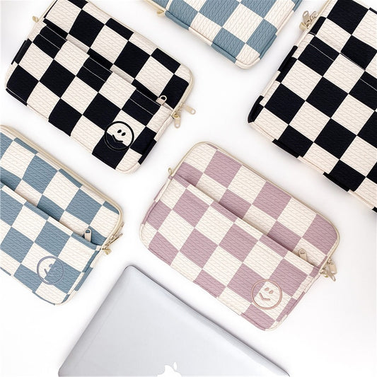Classic Minimalist Checkboard Smiley Face iPad Laptop Bag, 11/13/15inch iPad Sleeve, iPad Bag