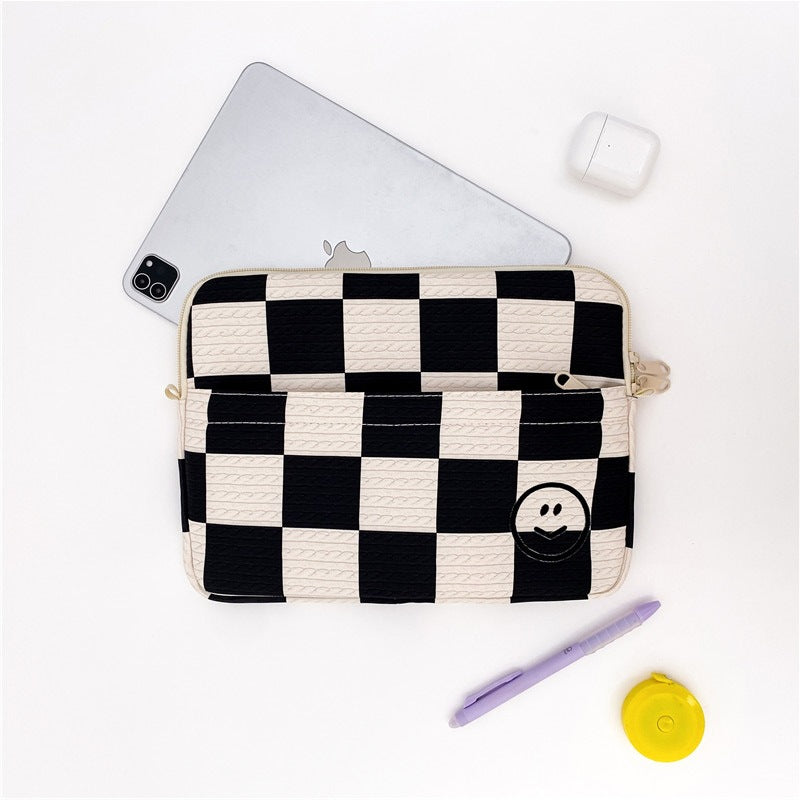 Classic Minimalist Checkboard Smiley Face iPad Laptop Bag, 11/13/15inch iPad Sleeve, iPad Bag