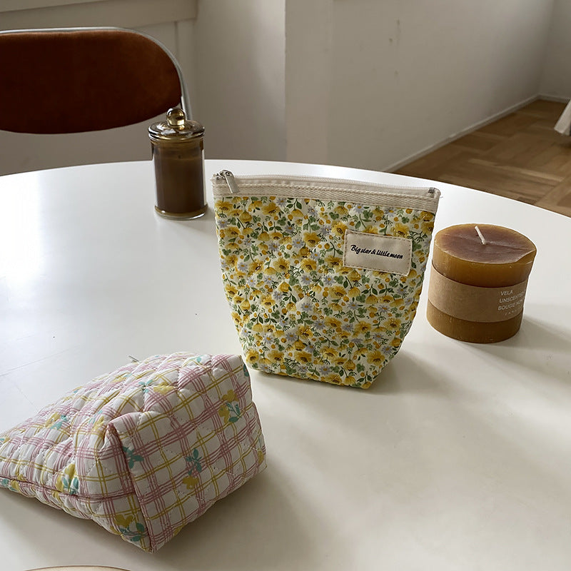 Classic Quilted Daisy Deer Sunflower Floral Soft Small Coin Purse, Cute Coin Purse