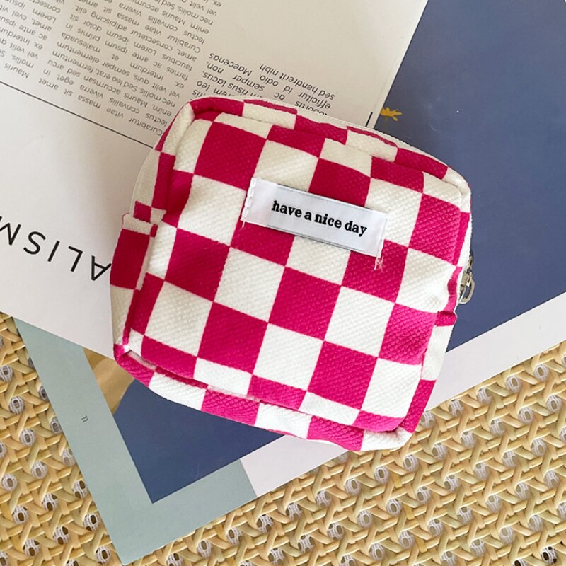 Ins Fashion Colorful Checkerboard Coin purse Makeup Pouch Girls Portable Sanitary Napkin Aunt Napkin Tampon Organizer