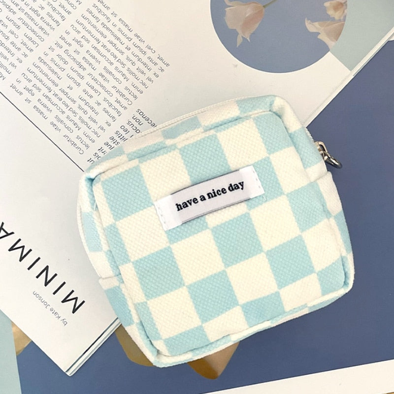 Ins Fashion Colorful Checkerboard Coin purse Makeup Pouch Girls Portable Sanitary Napkin Aunt Napkin Tampon Organizer