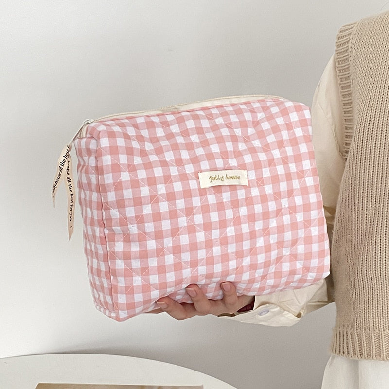 |14:771#A pink plaid