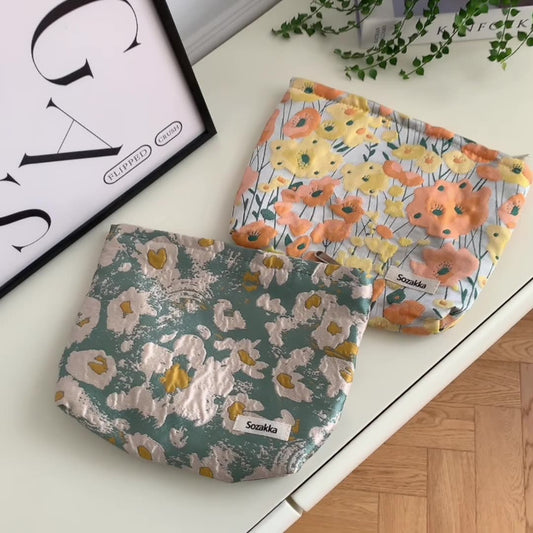 Cute Japanese Style Jacquard Elegant cosmetic bag Large, Large Capacity Makeup Bag