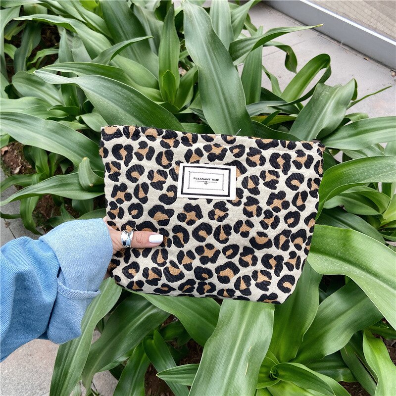 Simple Design Female Purses Organizer Leopard&amp;Zebra Canvas Make up Bag Zipper Pouch Wristlet Wallet Bags for Women Gift